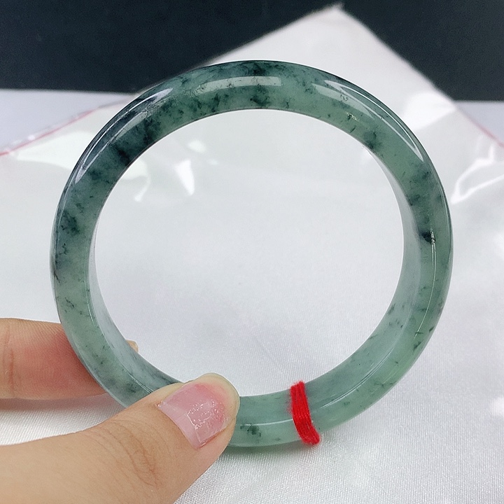 翡翠手镯未镶嵌圈58.4，2024