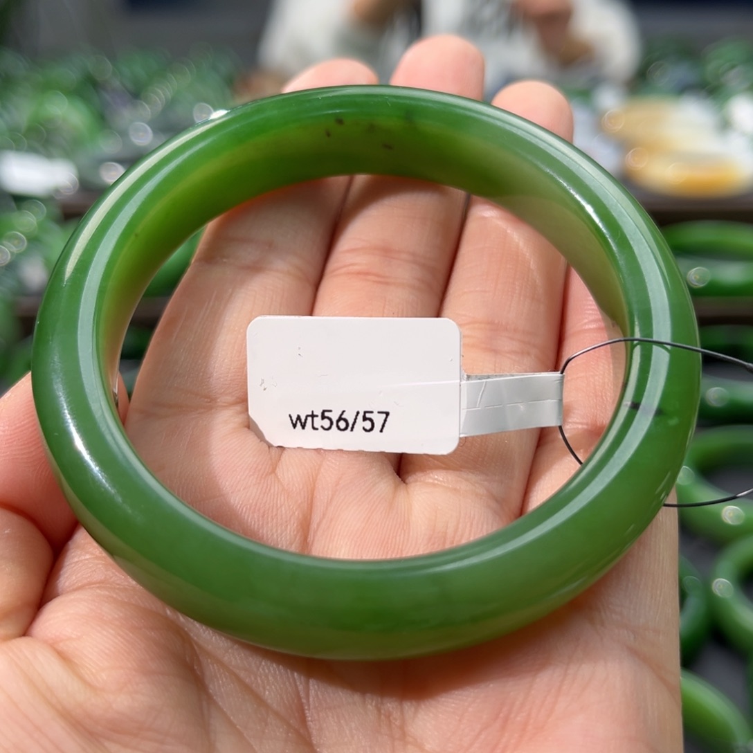 和田玉（碧玉）手镯未镶嵌