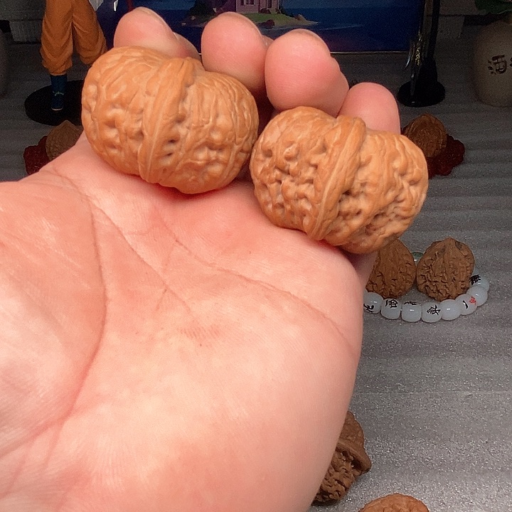 文玩核桃吊坠全品平谷元宝一对