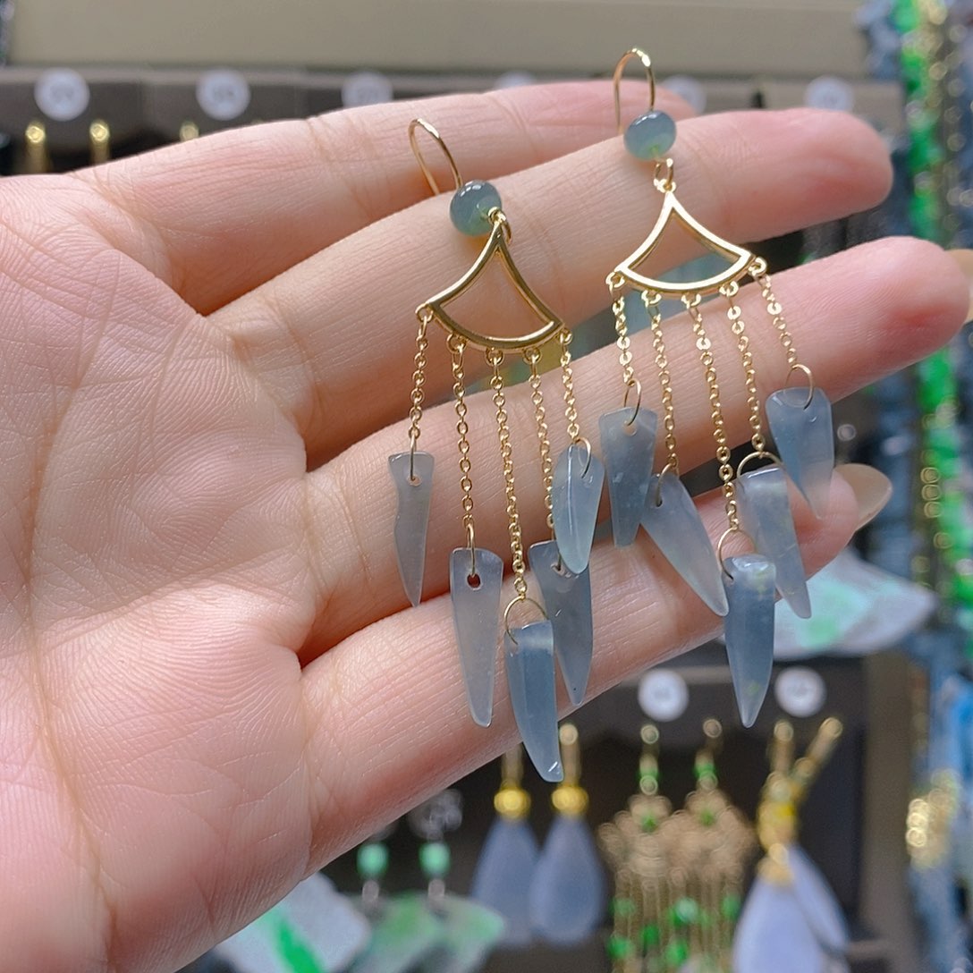 未镶嵌翡翠耳饰翡翠