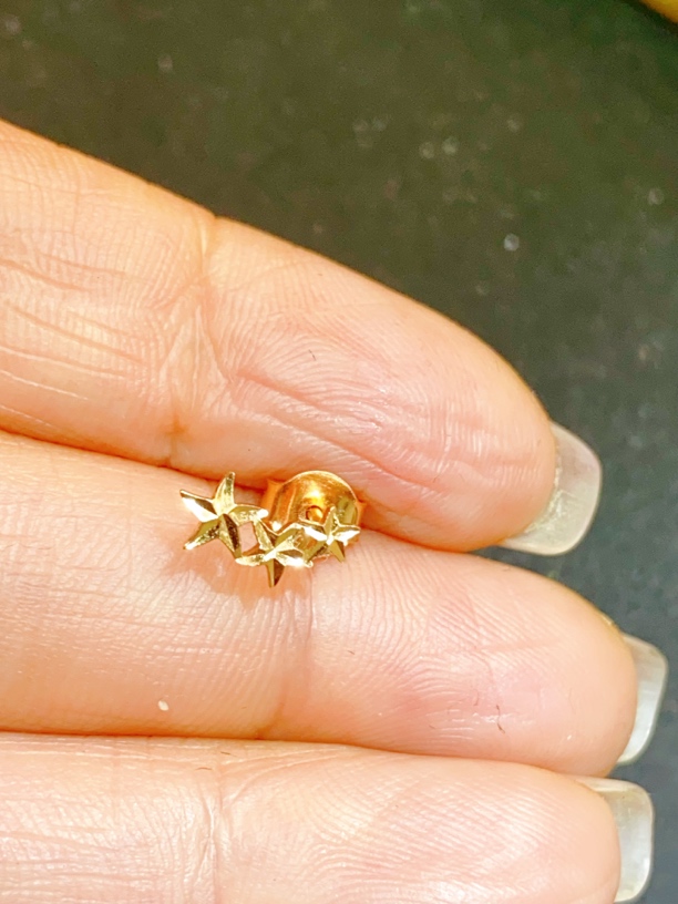 18K 素金星星耳钉单只0.56克