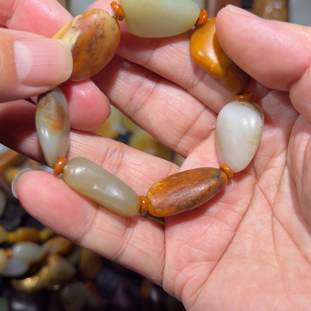 和田玉手串未镶嵌