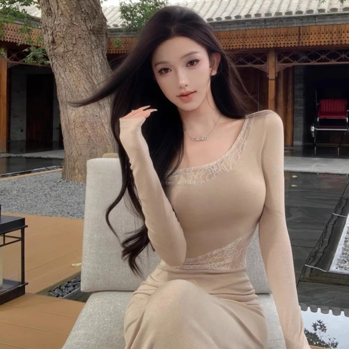 温柔风长袖斜肩蕾丝拼接连衣裙女修身休闲长裙气质内搭打底配大衣