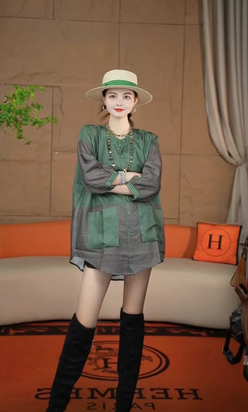 069（安言服饰）拼接圆领格纹单排多扣衬衫网红上衣格子绿色衬衫