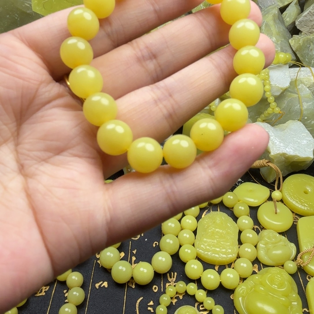 布新疆黄玉手串卡10