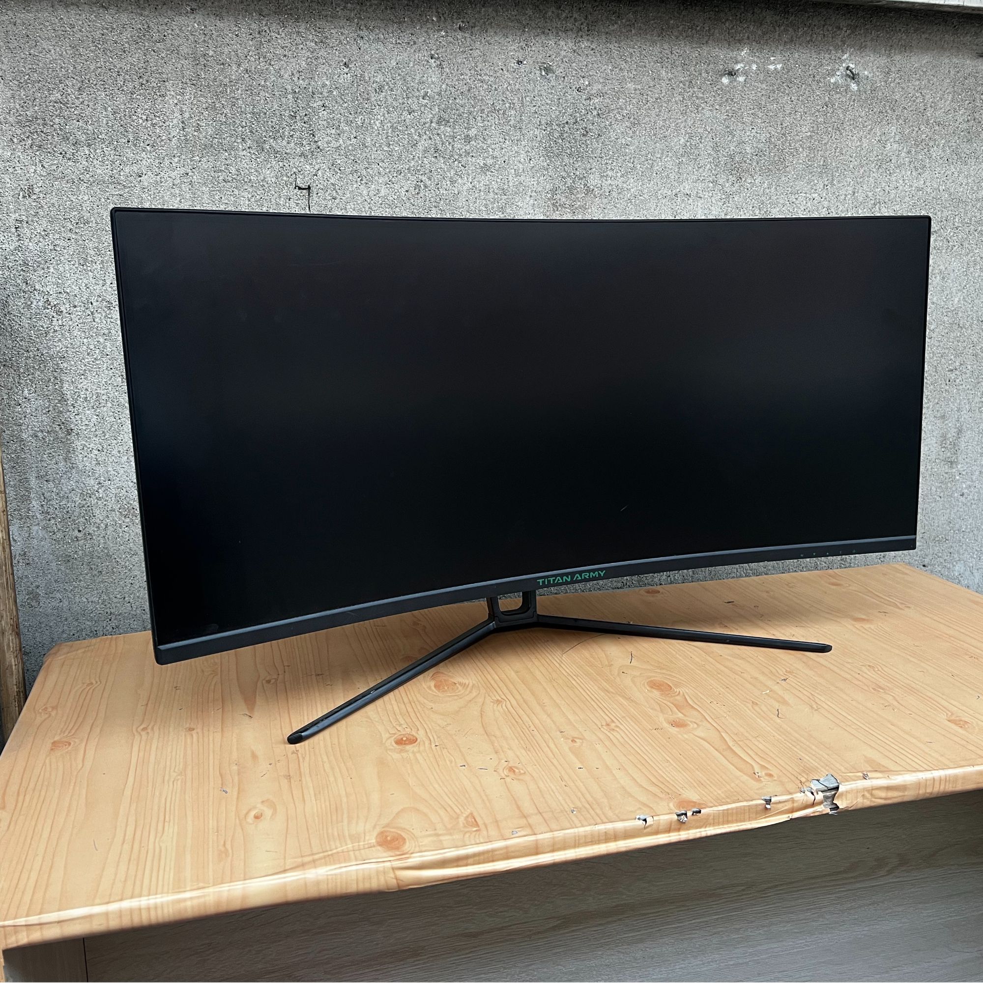 9新  网吧拆机泰坦军团34G1S带鱼4K显示器