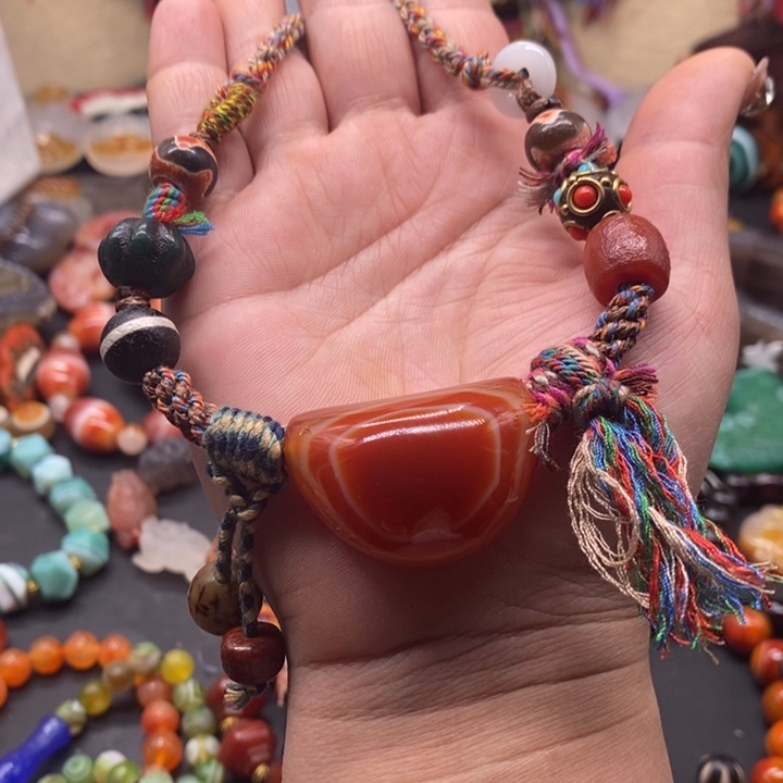 玛瑙/玉髓颈饰未镶嵌