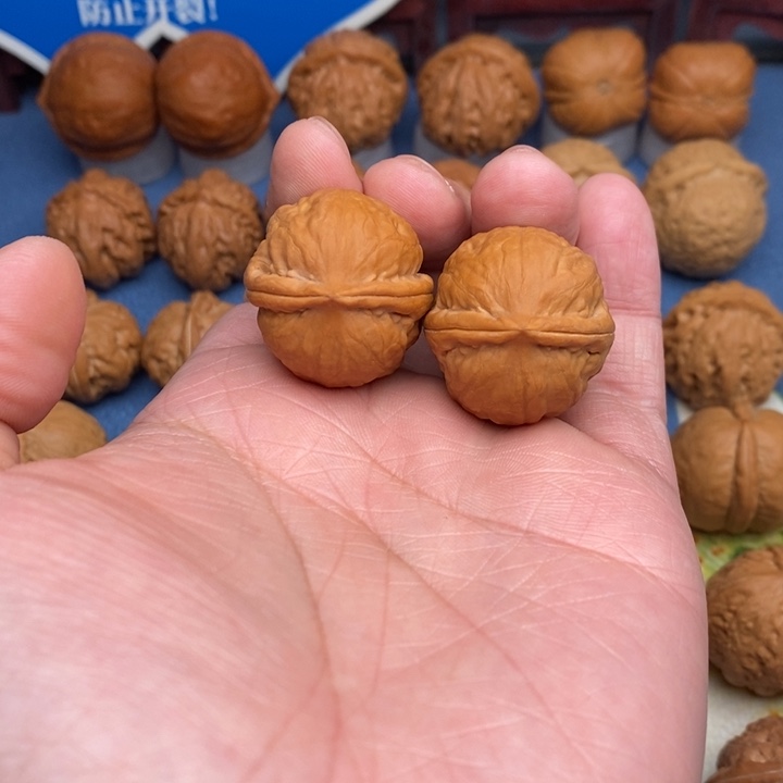 文玩核桃吊坠…………