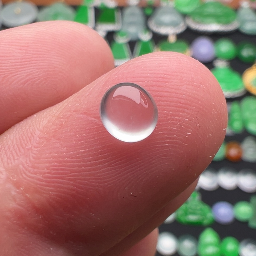 翡翠颈饰未镶嵌蛋面5.8