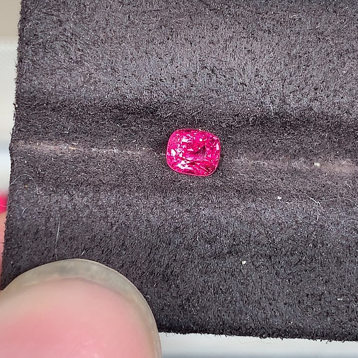 丽***萃定制尖晶石合金裸石