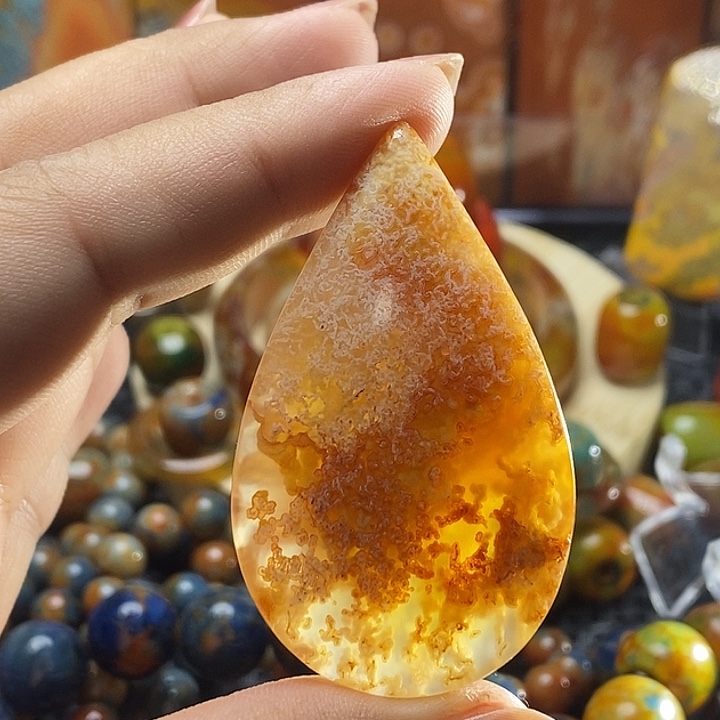 运***程玛瑙/玉髓未镶嵌颈饰