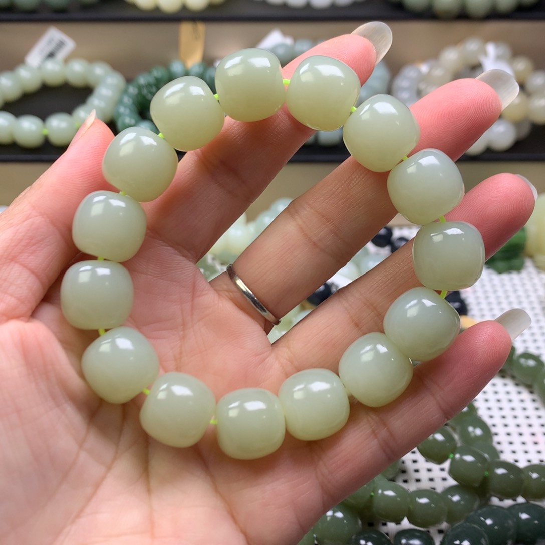 和田玉手链未镶嵌