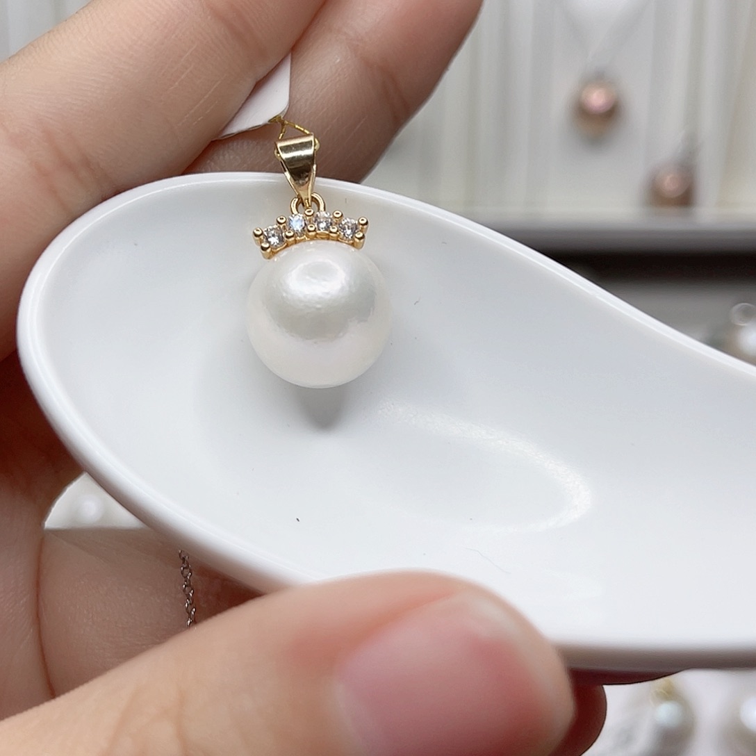 淡水珍珠吊坠(赠链)未镶嵌