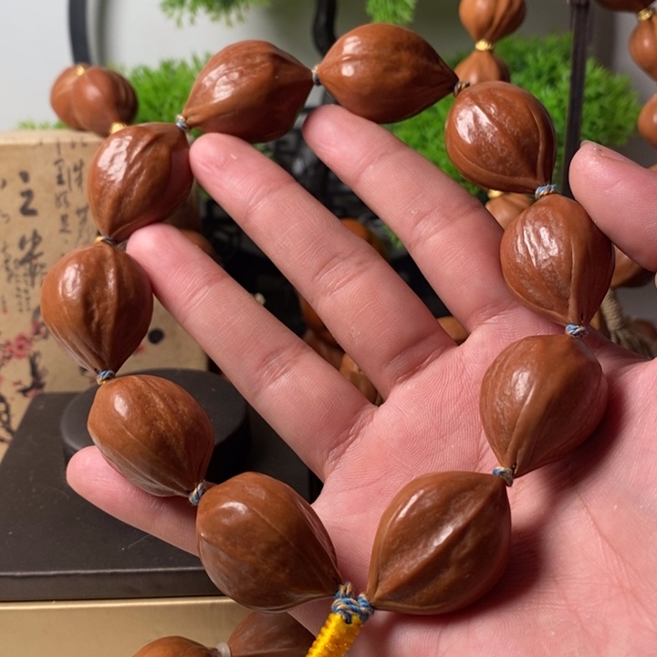 橄榄核其他2.2鸡血红三面佛三通