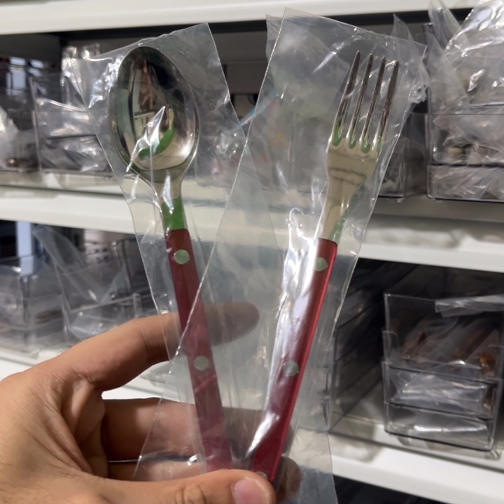 sabre珍珠系列红色中号叉勺