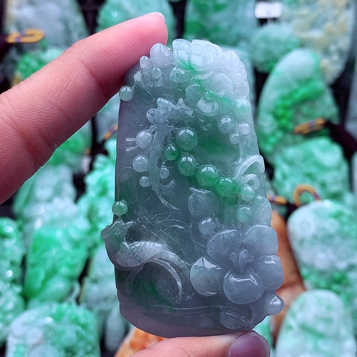 翡翠吊坠(不含链)未镶嵌