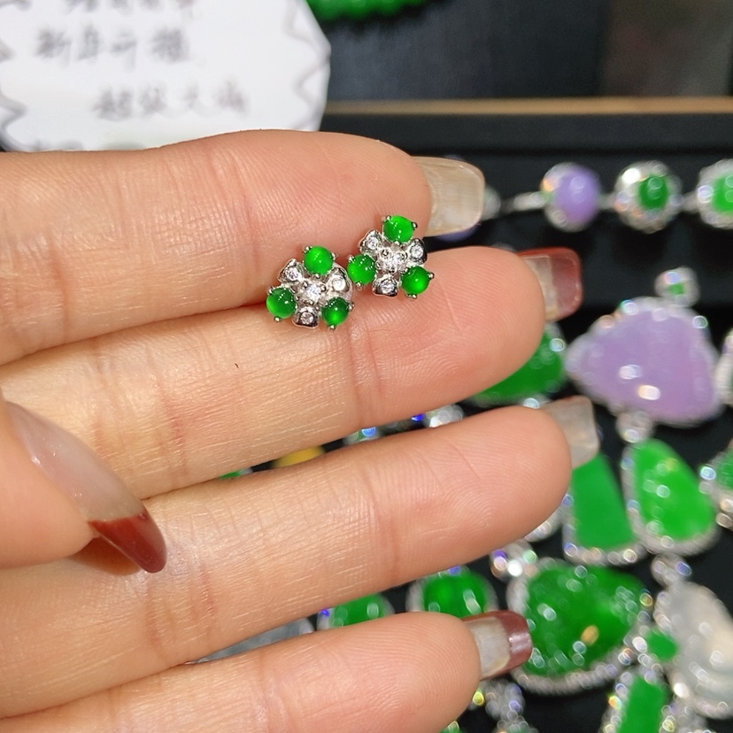 【闪购商品】翡翠耳饰未镶嵌天然翡翠