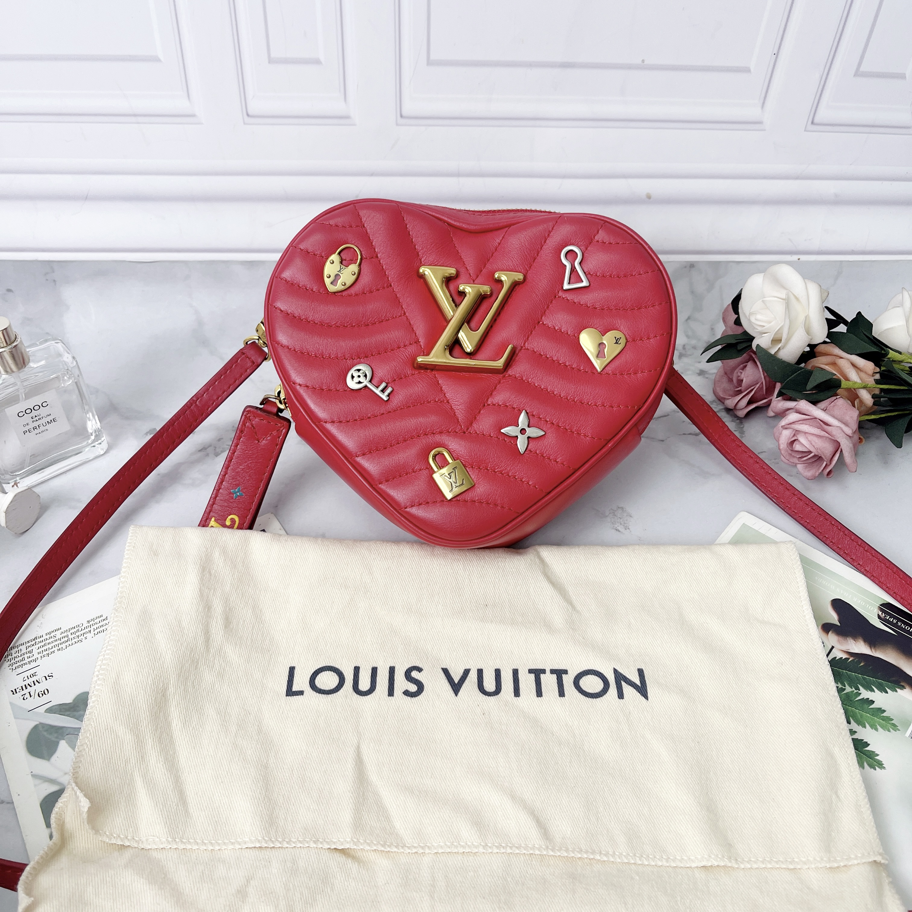 99新 LouisVuitton/路易威登 LV/路易威登红色爱心手袋单肩包