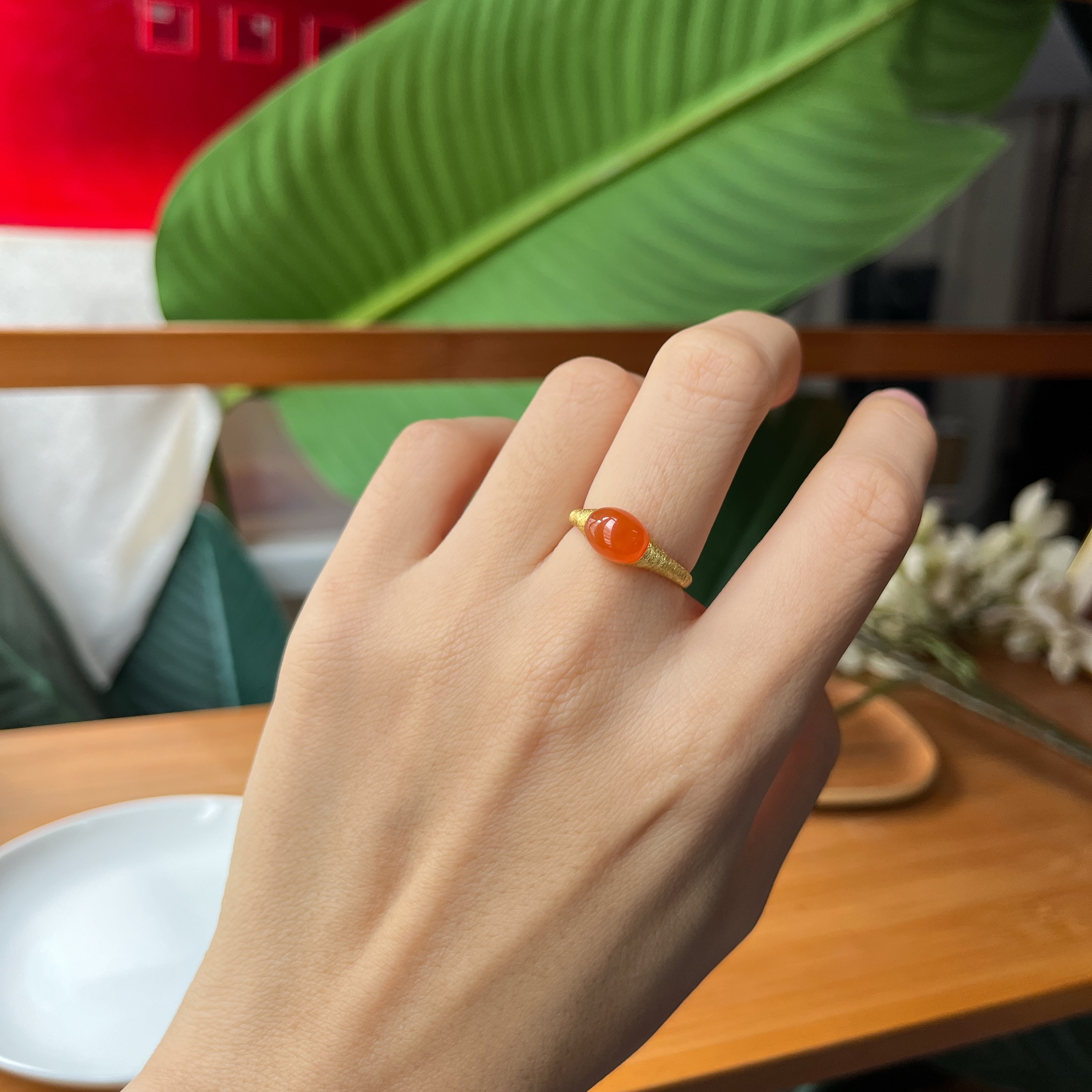 【郭老师】约7*9mm冰红蛋面拉丝银镶戒指