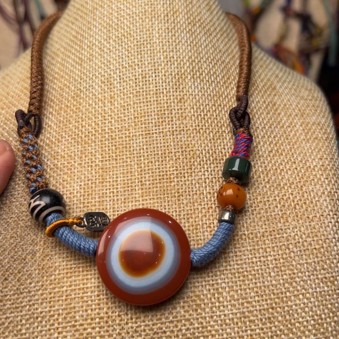 玛瑙/玉髓颈饰未镶嵌