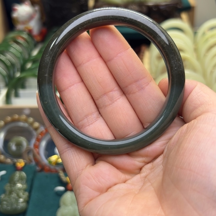 和田玉手镯未镶嵌61.1圈围1430