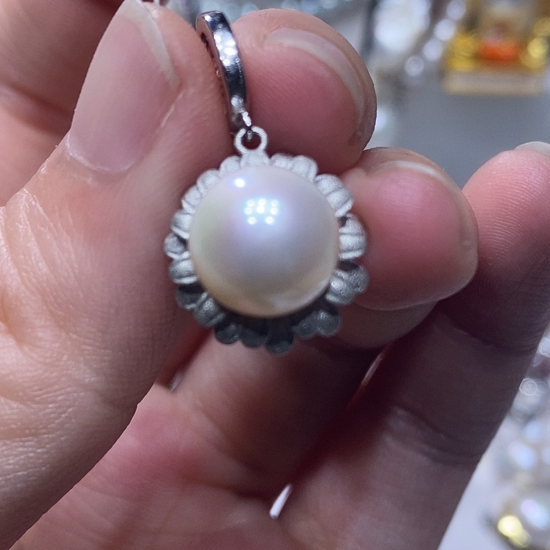 未镶嵌淡水珍珠吊坠