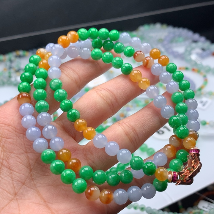 翡翠手镯未镶嵌卡