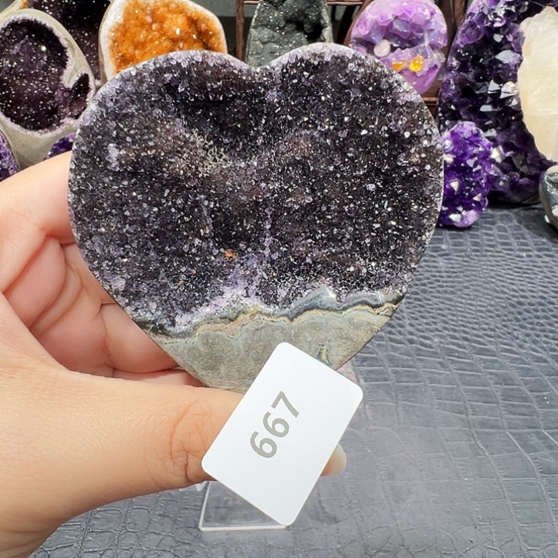 紫晶未镶嵌珠宝半成品