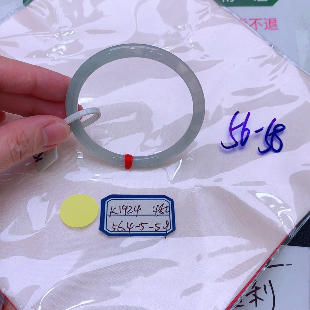 未镶嵌手镯翡翠缅甸翡翠手镯