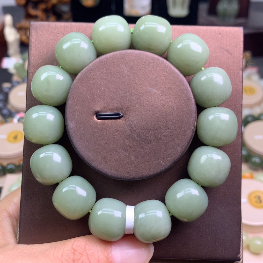 山***语和田玉未镶嵌手串