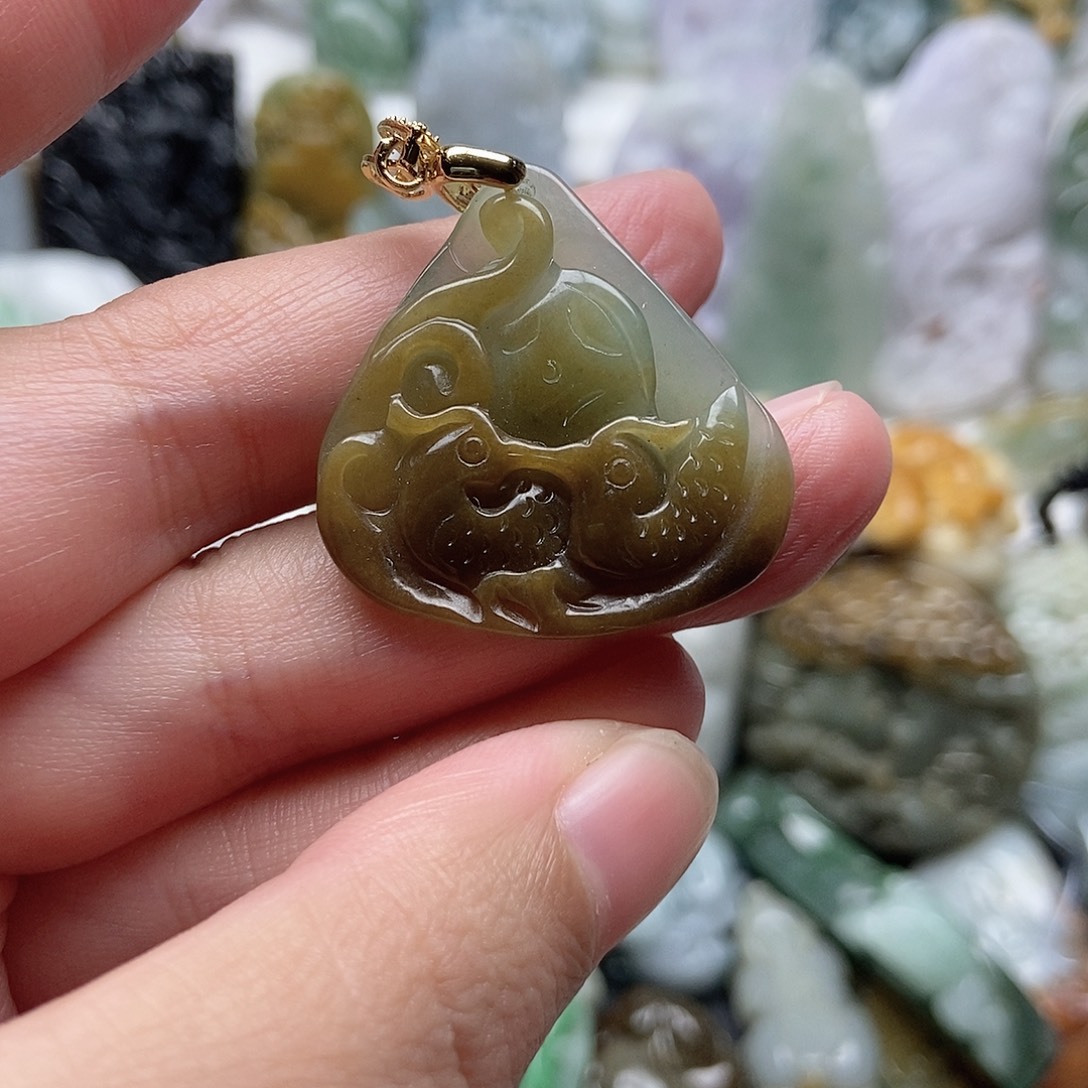 翡翠未镶嵌颈饰翡翠