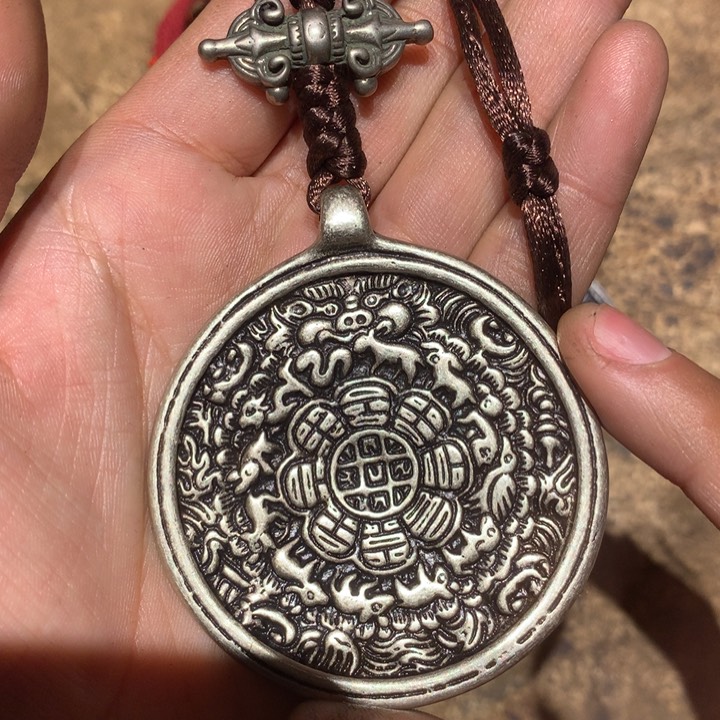 琉璃颈饰喜欢的朋友