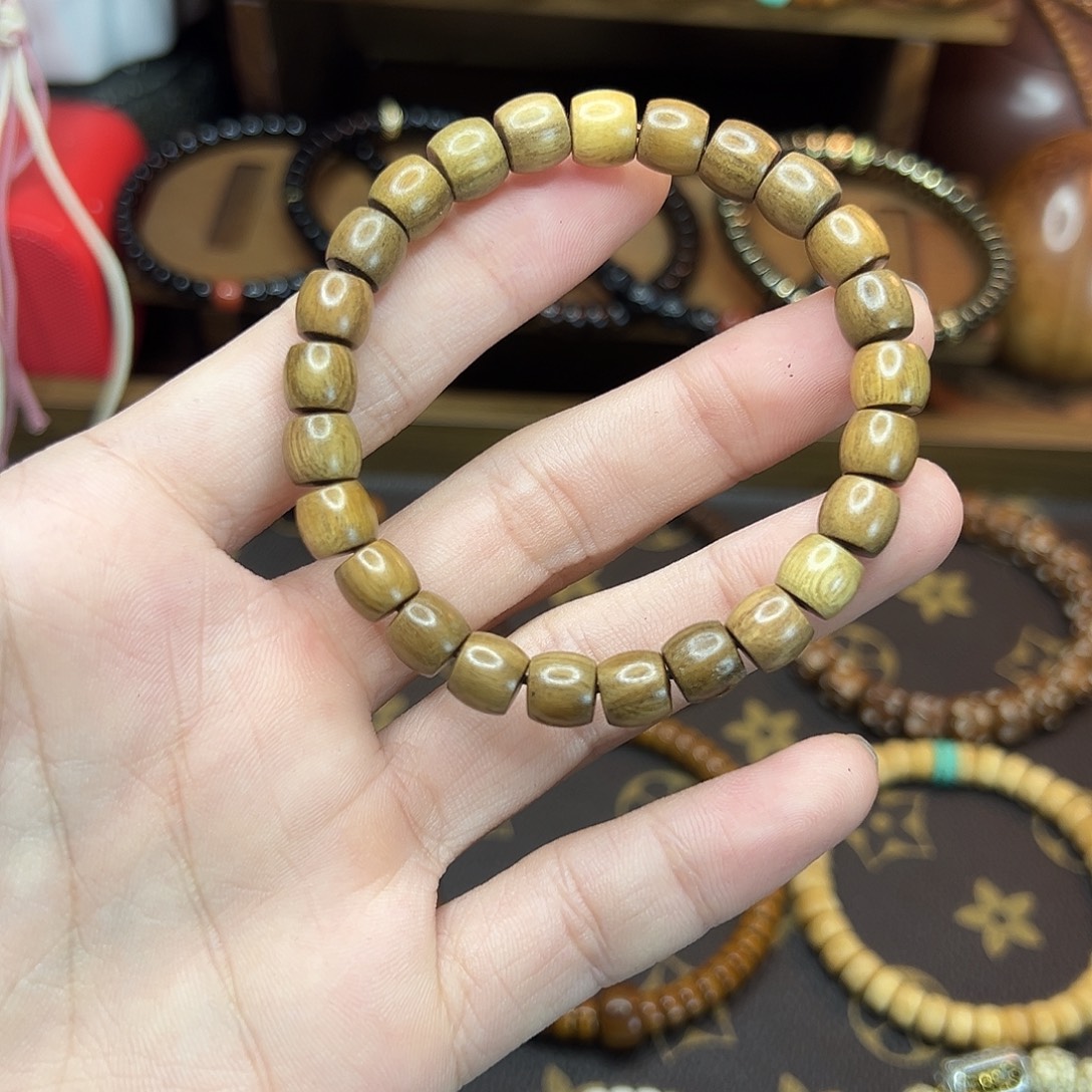 手串/手链维腊木（绿檀）