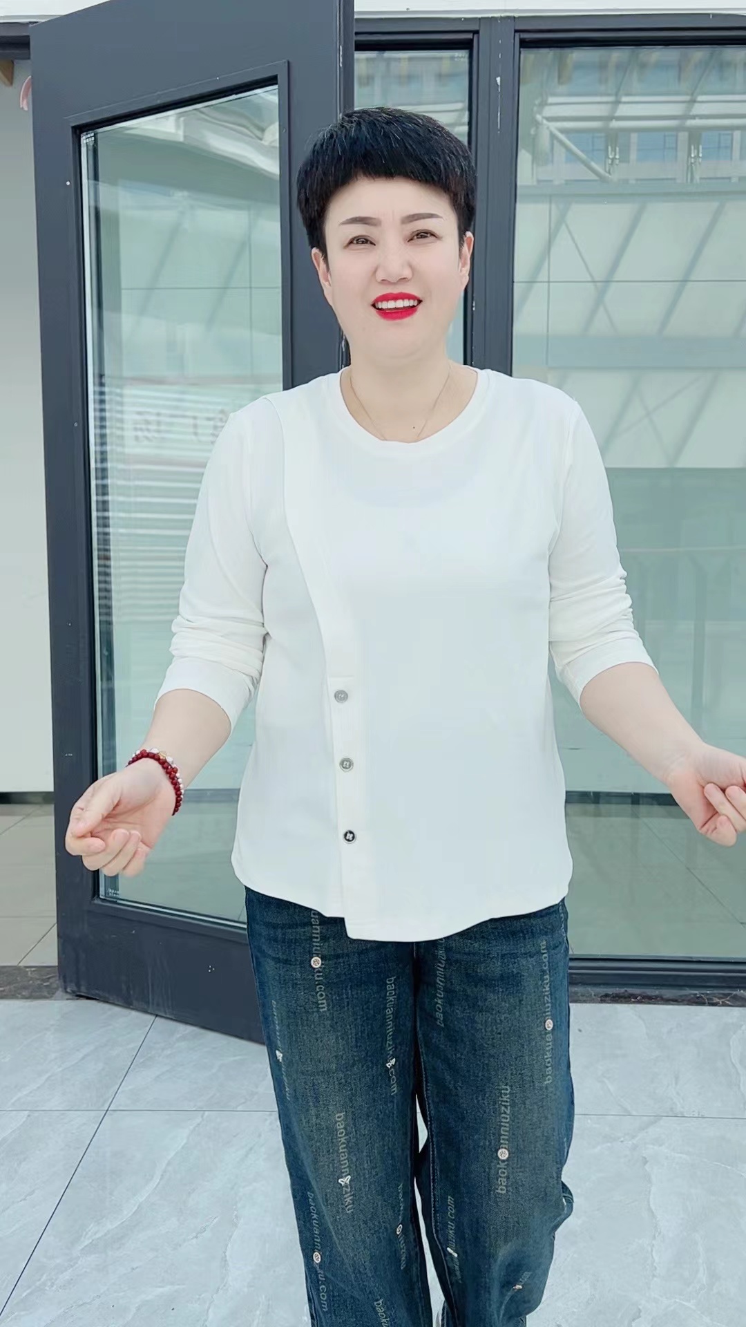 冯小姐时尚大码女装（休闲百搭显瘦气质减龄高弹宽松简约上衣52#）