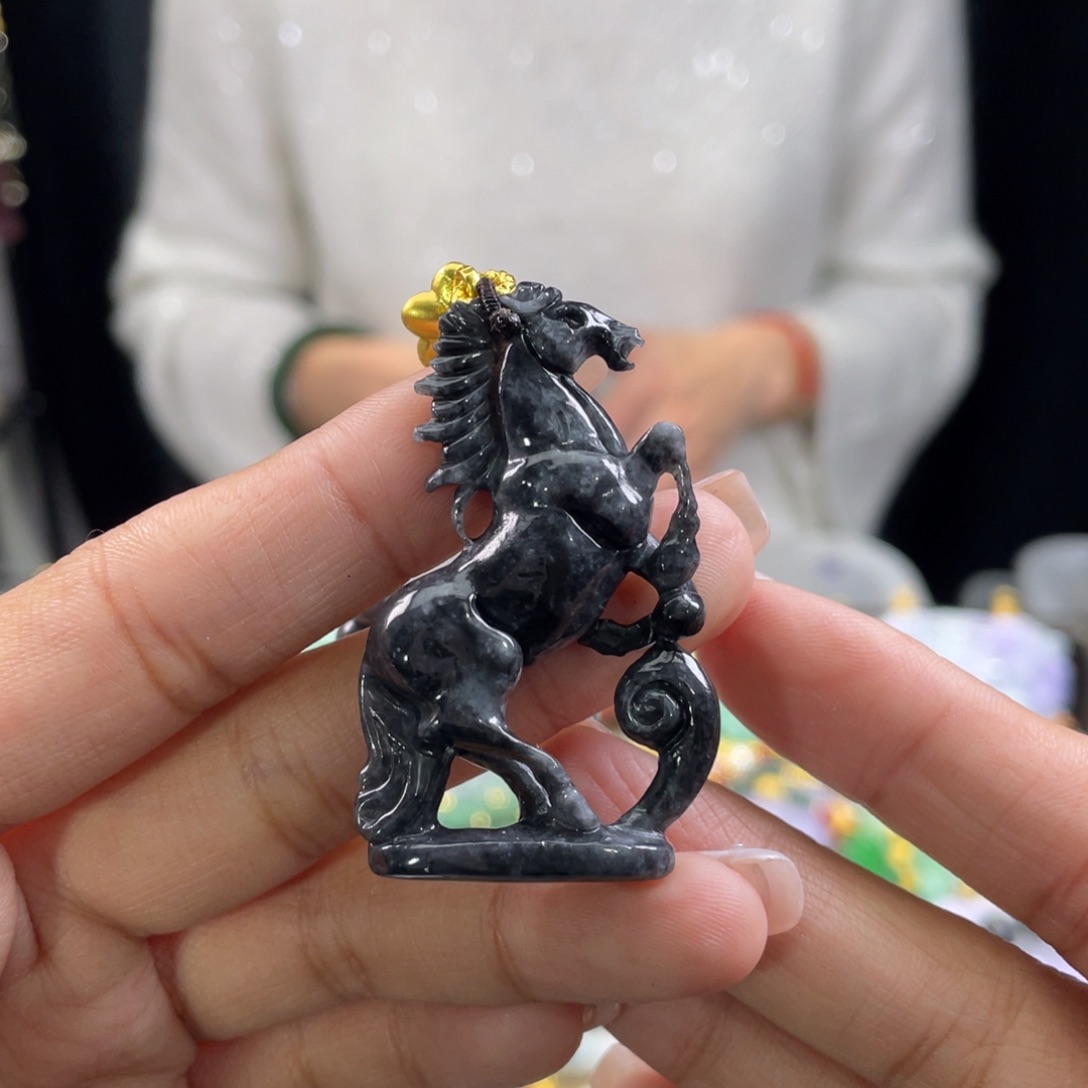 翡翠颈饰未镶嵌代编织