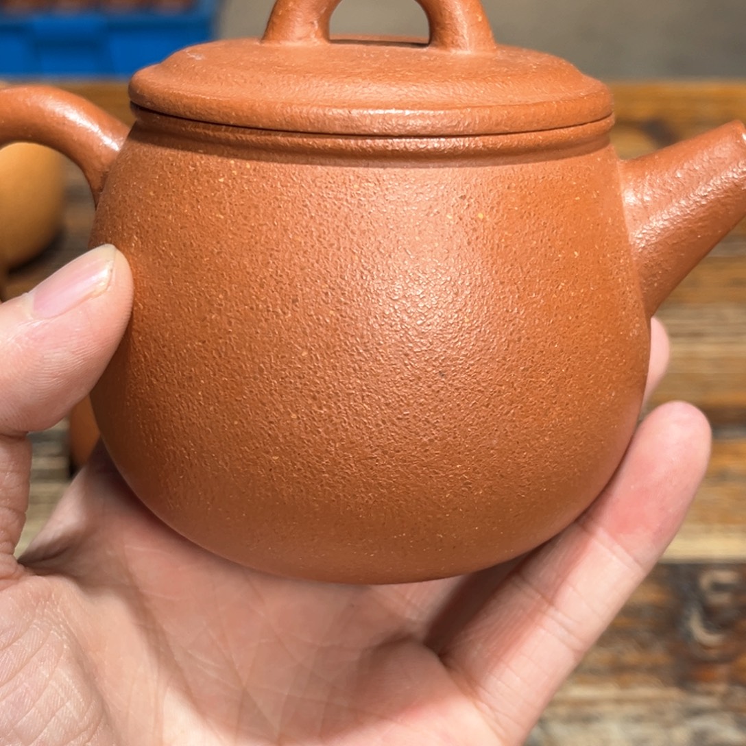 茶壶紫砂紫砂的味道很