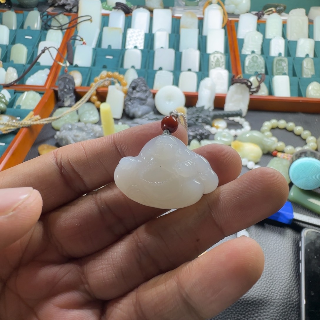 和田玉挂件未镶嵌