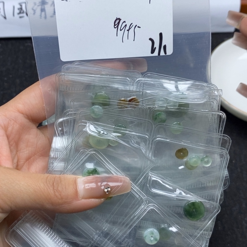 【闪购商品】翡翠颈饰未镶嵌新****婷