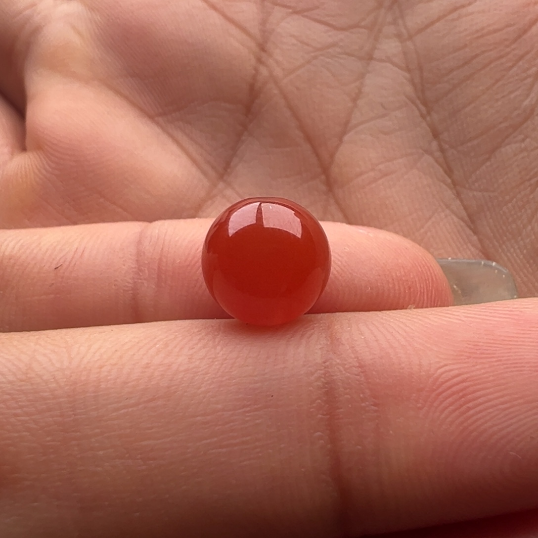 不***心南红玛瑙未镶嵌圆珠8.4