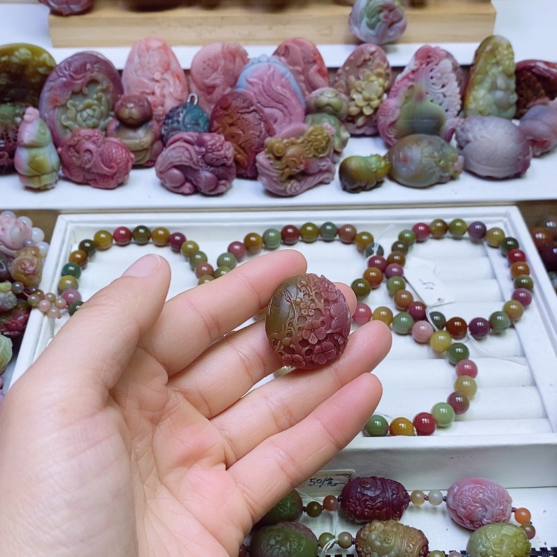 玛瑙/玉髓盐源玛瑙未镶嵌