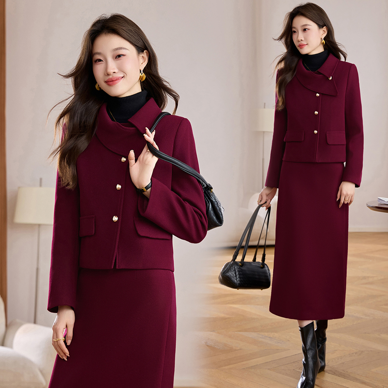 小香风优雅毛呢加棉外套时尚套装秋冬时尚西装气质包臀裙洋气红色