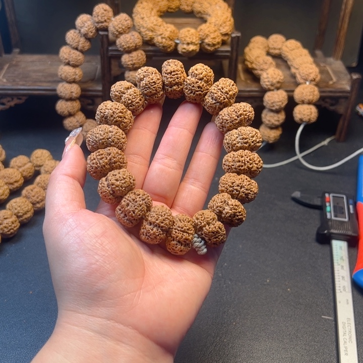 金刚菩提手串余*。21尺寸金刚菩提