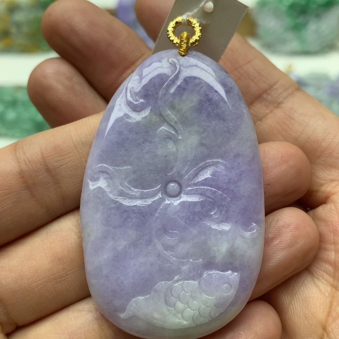 翡翠颈饰未镶嵌翡翠