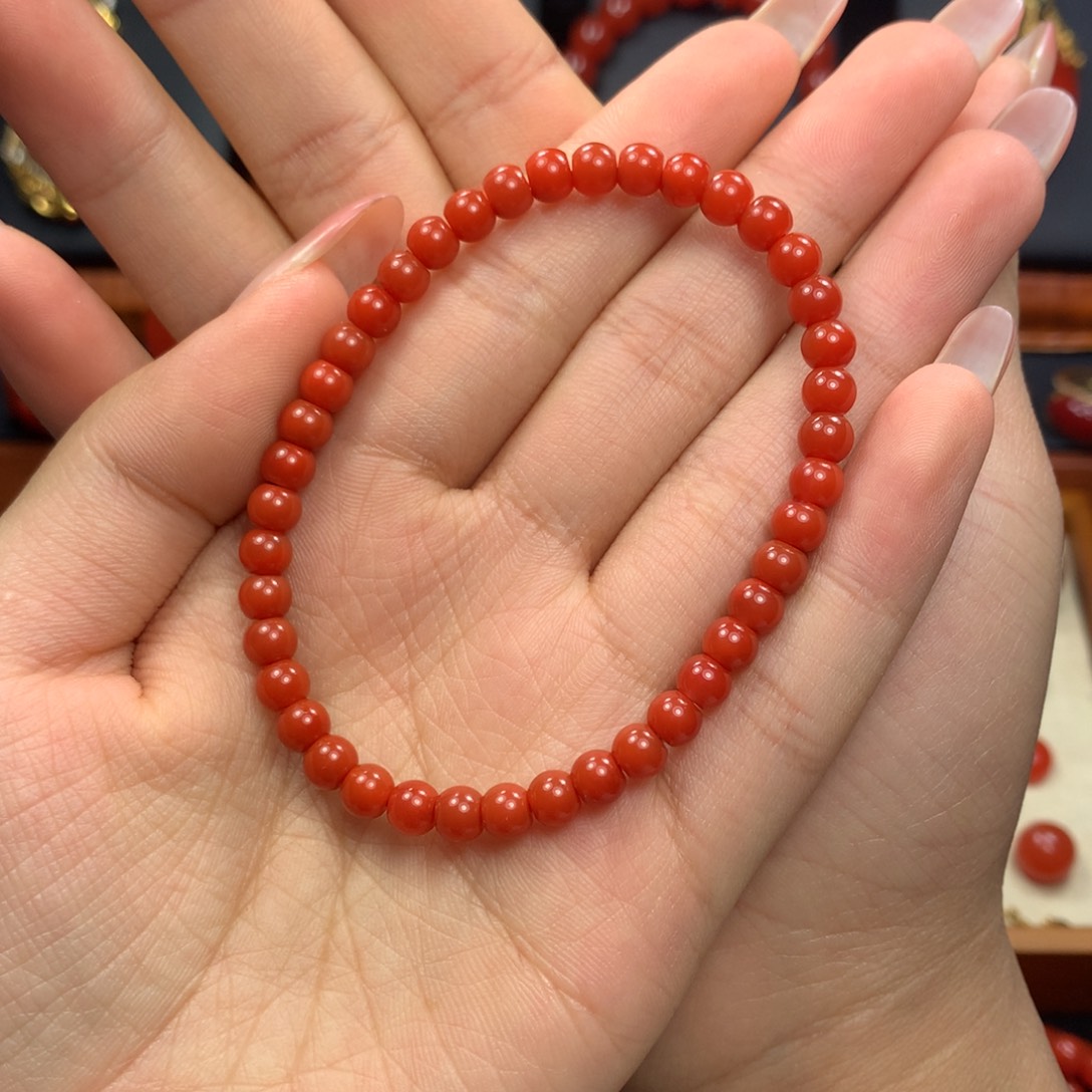 尘***学南红玛瑙未镶嵌5+柿子红手串