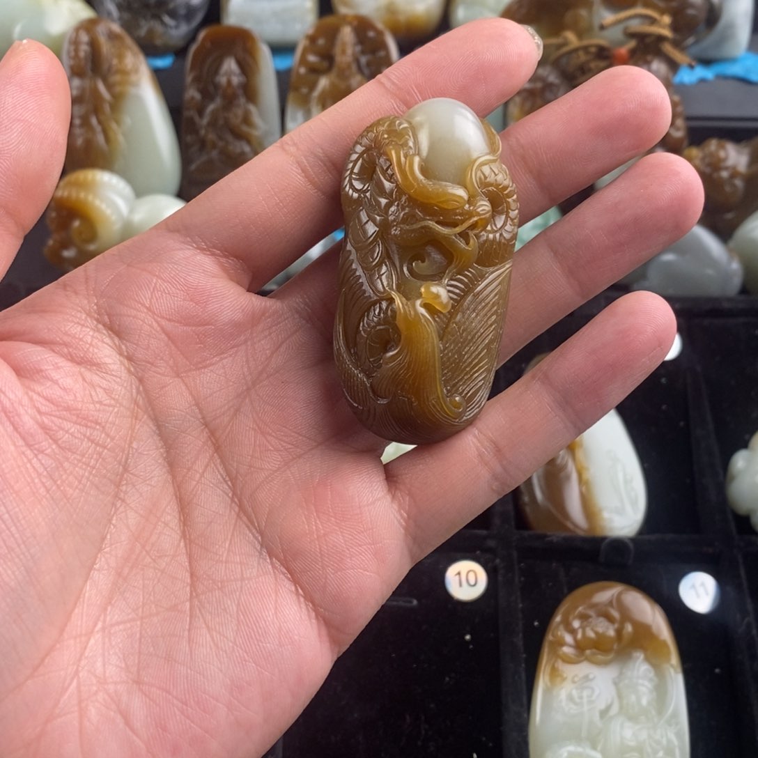 和田玉挂件未镶嵌