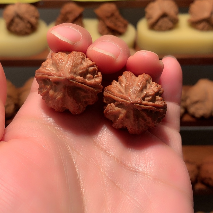 【闪购商品】文玩核桃把件京八棱