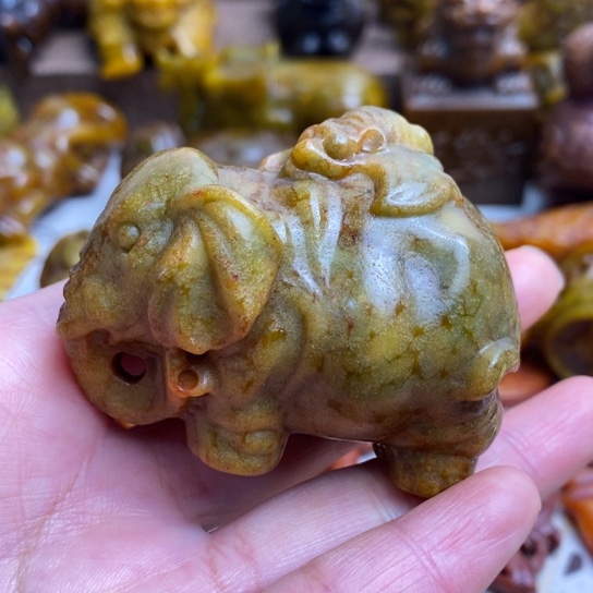 蛇纹石玉未镶嵌颈饰79