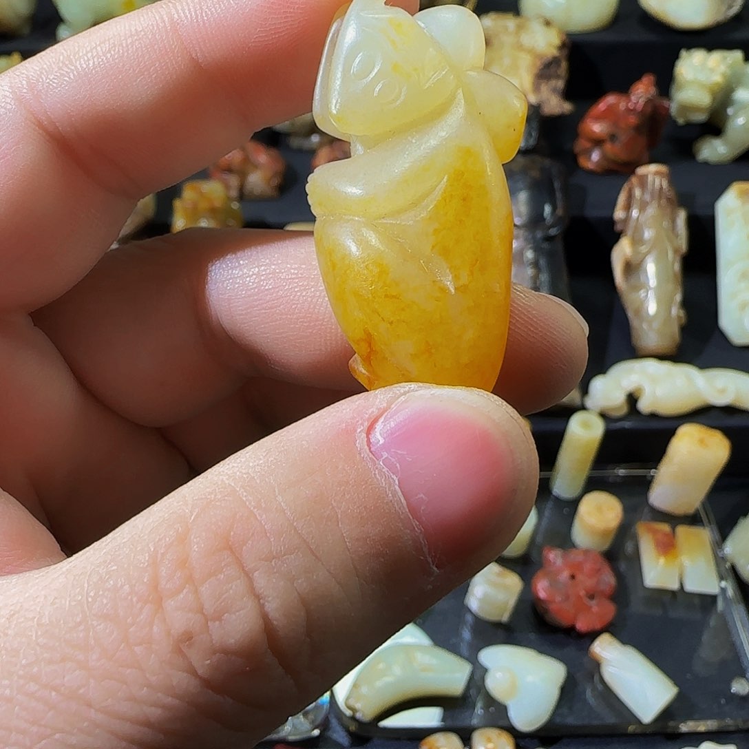 未镶嵌和田玉挂件颂*毂