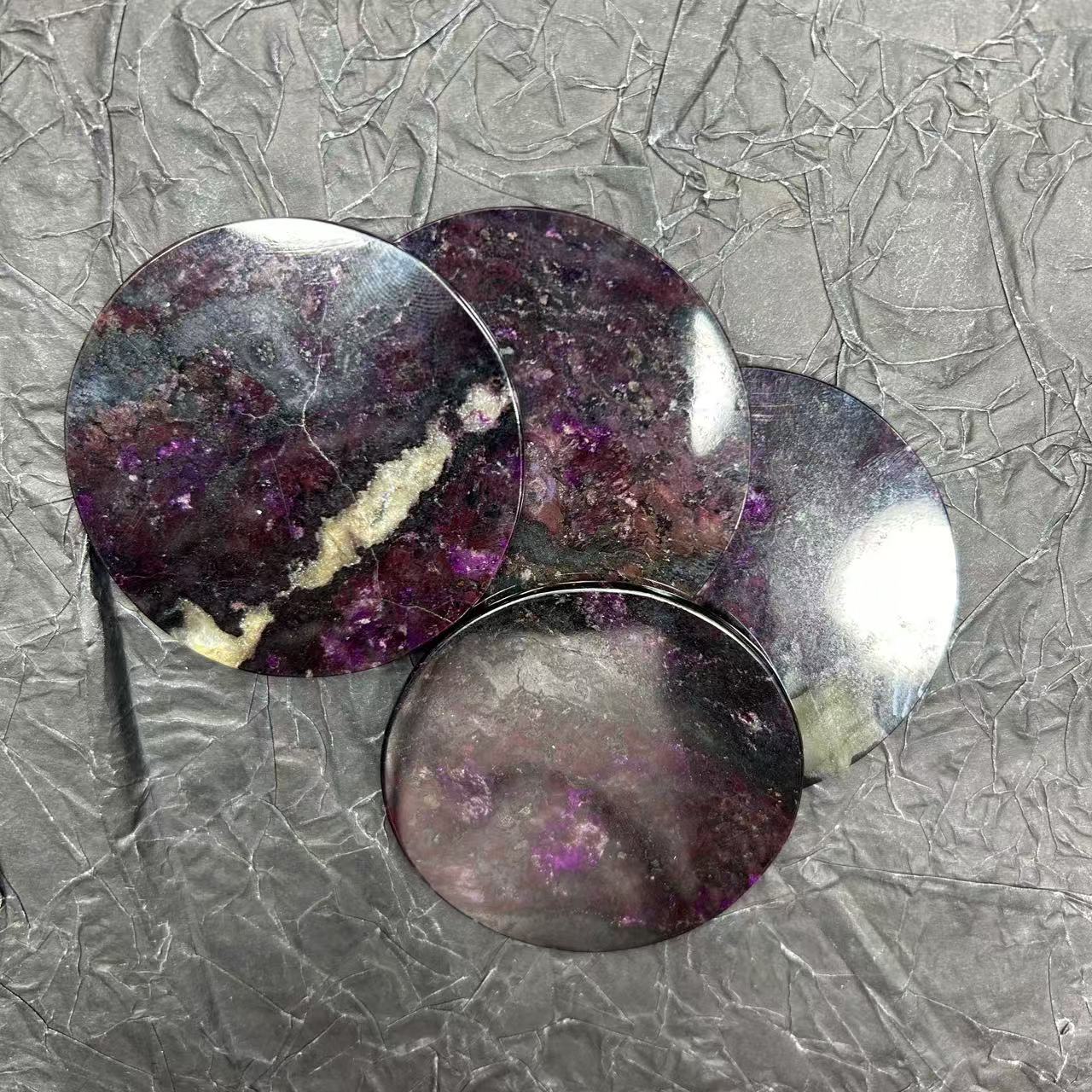 老四精选  圆牌吊坠 多样性发其一