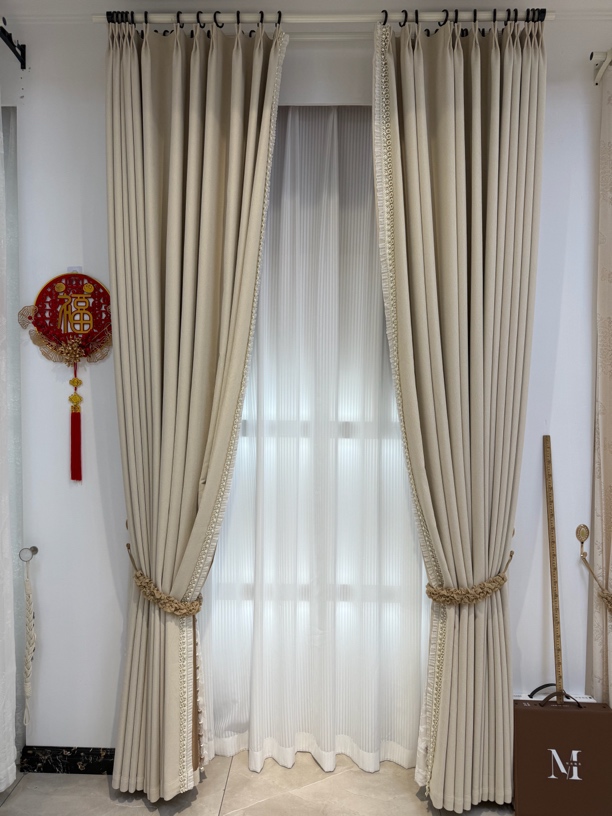 煜宁 高端窗帘色织提花遮光雪尼尔可可蛋奶色法式